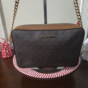 NWOT Michael Kors Monogram Crossbody